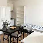 Lägenhet With 2 Beds In The Centre